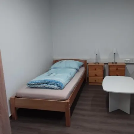 Nguyen Le 3 Schlafzimmer, 7 Bette,dusche, 2 Wc , Kueche Ab 2 Uebernachtungen Lejlighed