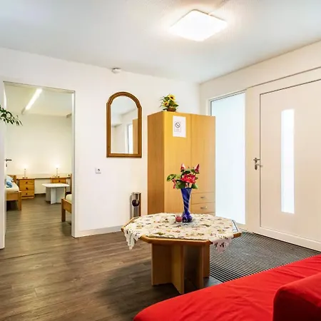 Nguyen Le 3 Schlafzimmer, 7 Bette,dusche, 2 Wc , Kueche Ab 2 Uebernachtungen *