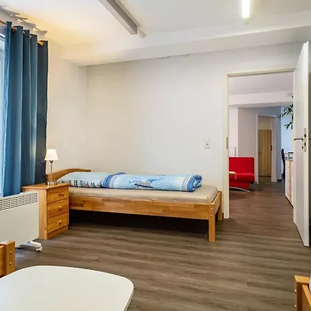 Nguyen Le 3 Schlafzimmer, 7 Bette,dusche, 2 Wc , Kueche Ab 2 Uebernachtungen 아파트 *